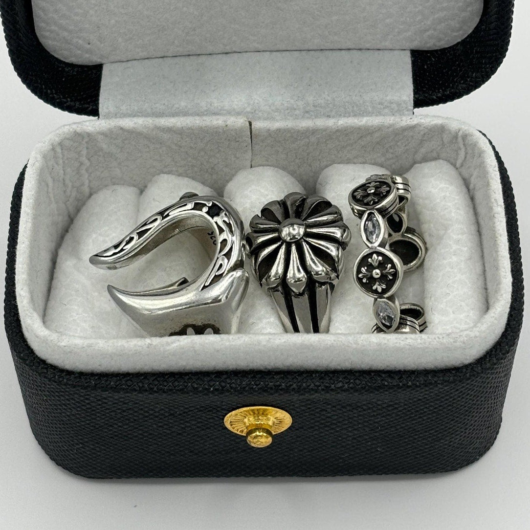 Circle Cross Ring